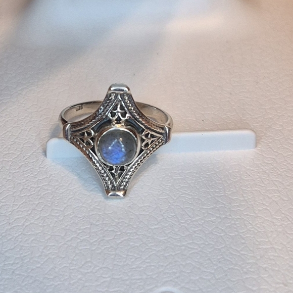 preowned Jewelry - Sterling Silver Moonstone Ring